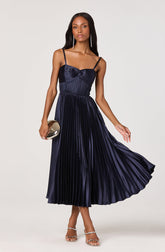 Ascella Sweetheart Pleated Midi Dress