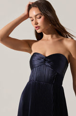 Ascella Sweetheart Pleated Midi Dress